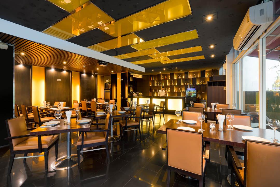 Отель Furamaxclusive Asoke, Бангкок Экстерьер фото