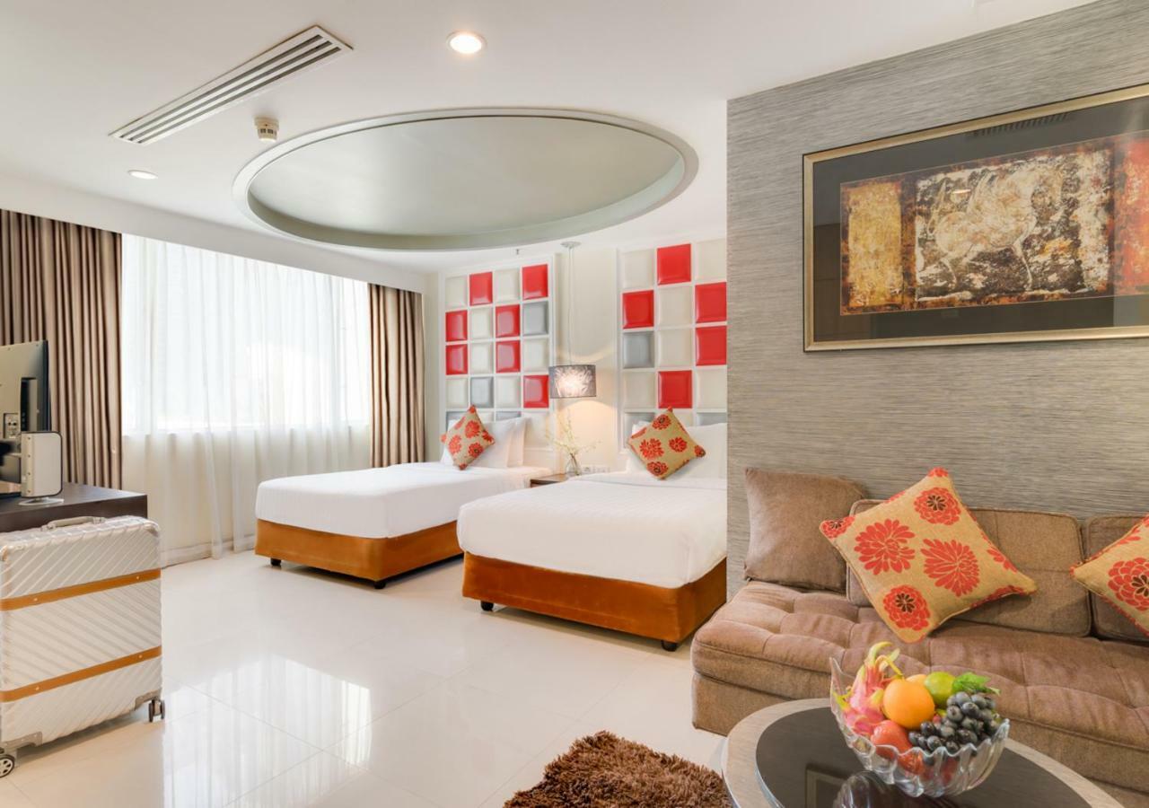 Отель Furamaxclusive Asoke, Бангкок Экстерьер фото